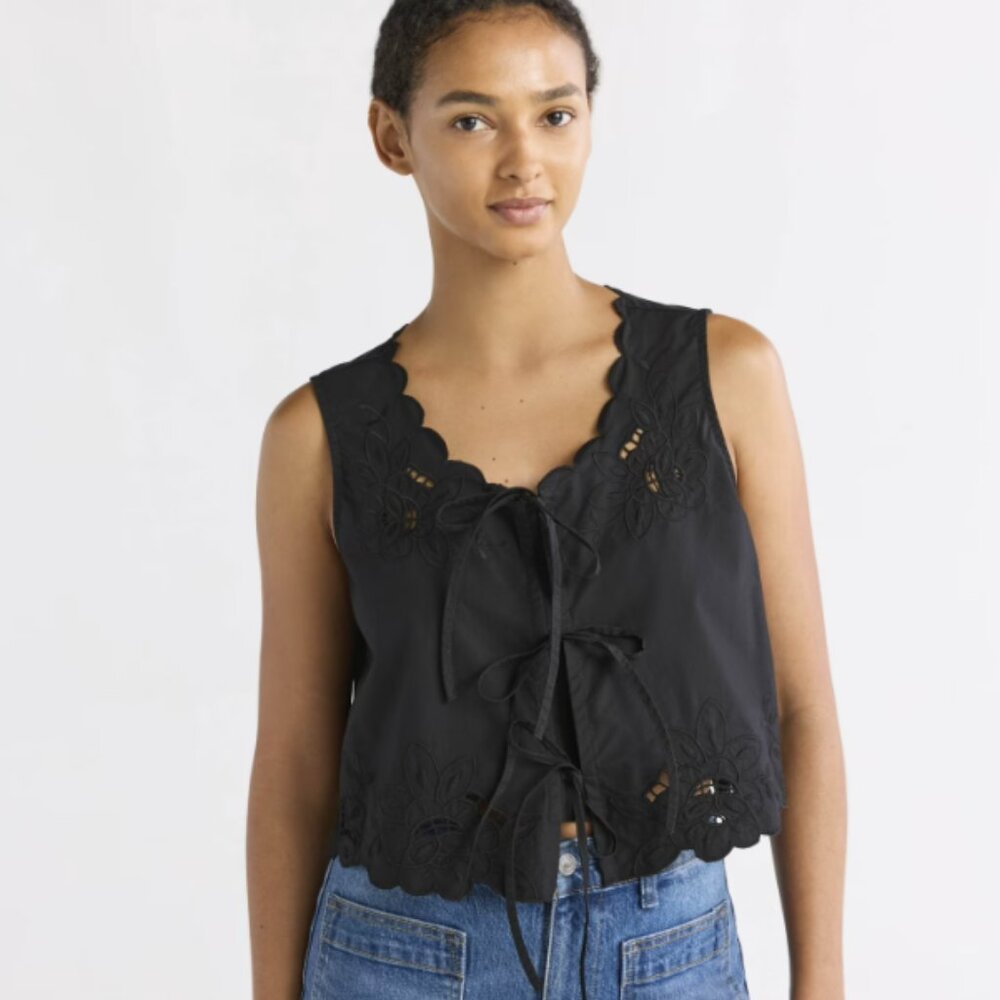 Free Assembly Women's and Women's Plus Cropped Tie Front Embroidered Cotton Top